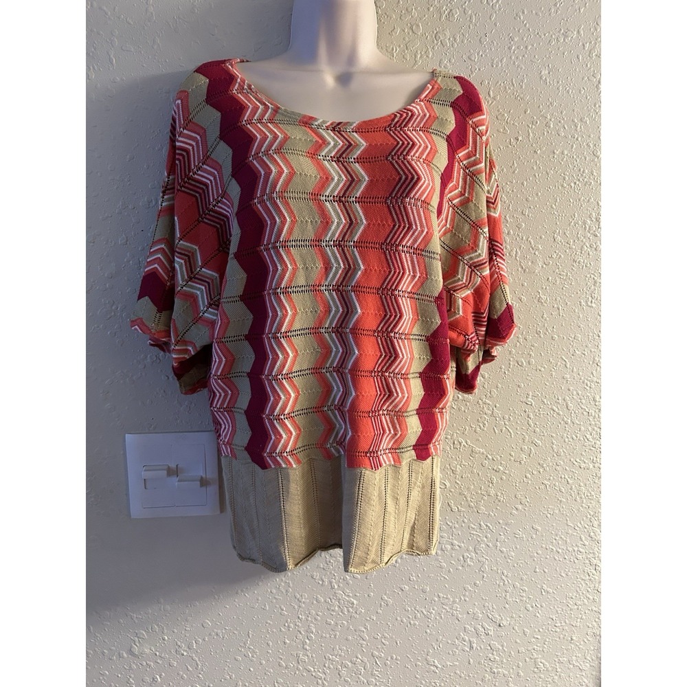 New Medium August Silk Flair Sleeve Medley Top #11*8